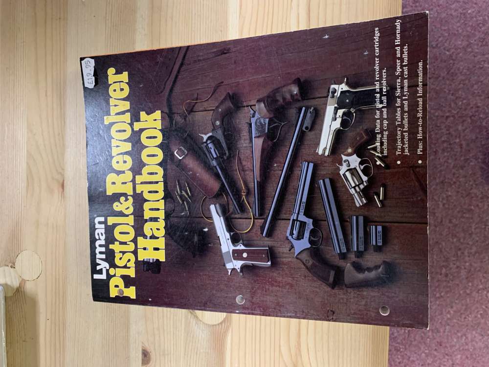 Pistols and Revolver Handbook - paperback